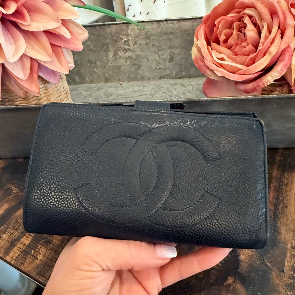 CHANEL Black Cavier Leather Wallet